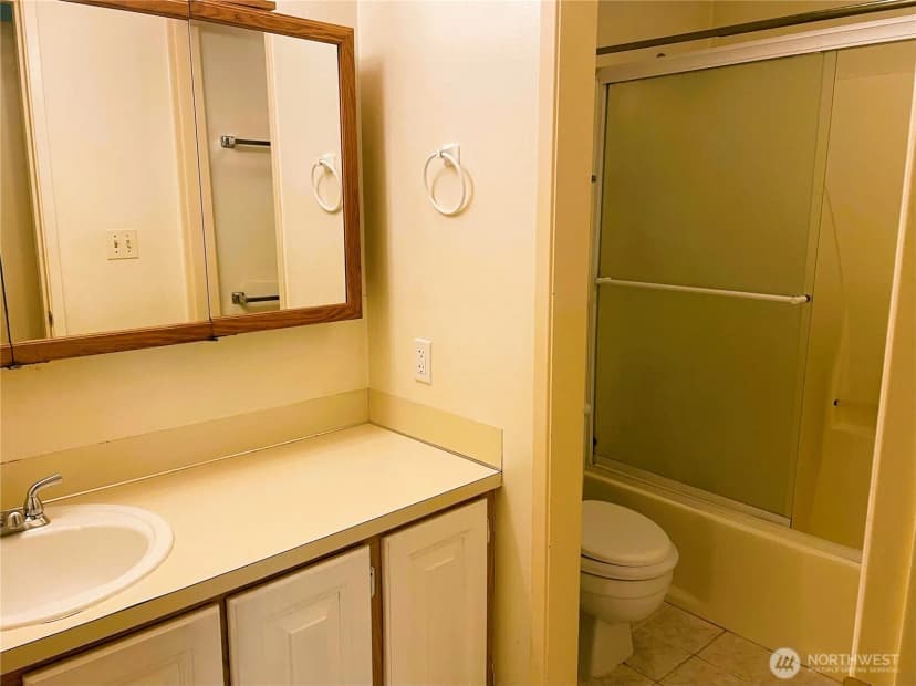 Property photo for 1101 Bellefield Park Lane #1103, Bellevue photo 10