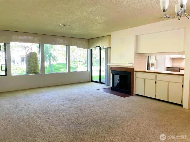 Property photo for 1101 Bellefield Park Lane #1103, Bellevue photo 5