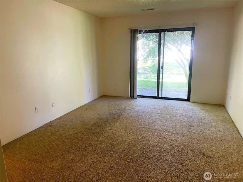 Property photo for 1101 Bellefield Park Lane #1103, Bellevue photo 11