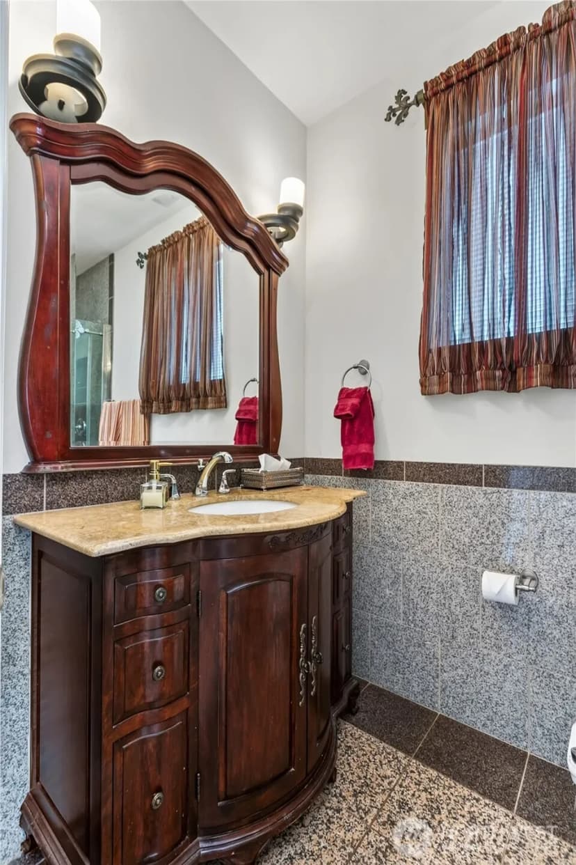 Property photo for 18214 29th Drive Se, Bothell photo 12