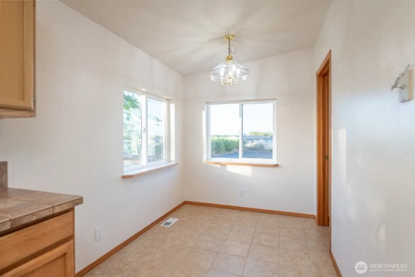 Property photo for 5486 Road 8.3 Se, Othello photo 18