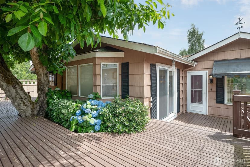 Property photo for 3242 36th Avenue W, Seattle photo 9