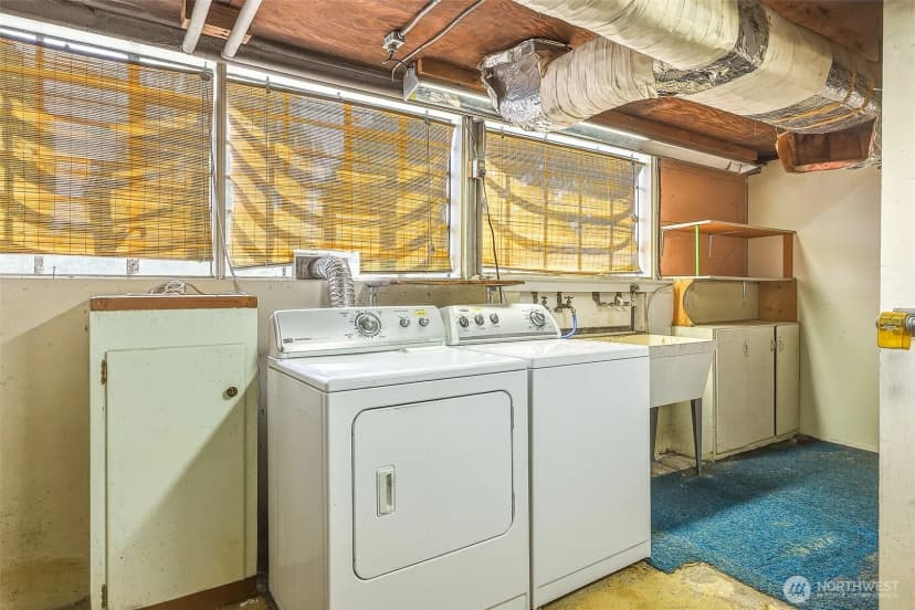 Property photo for 3242 36th Avenue W, Seattle photo 35