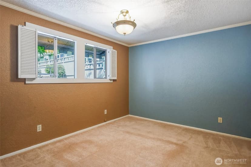 Property photo for 3242 36th Avenue W, Seattle photo 31