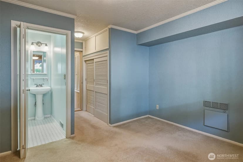 Property photo for 3242 36th Avenue W, Seattle photo 32