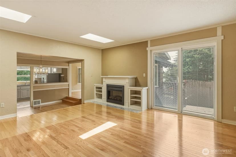Property photo for 3242 36th Avenue W, Seattle photo 24