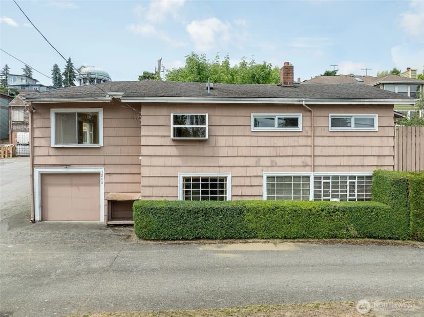 Property photo for 3242 36th Avenue W, Seattle photo 7