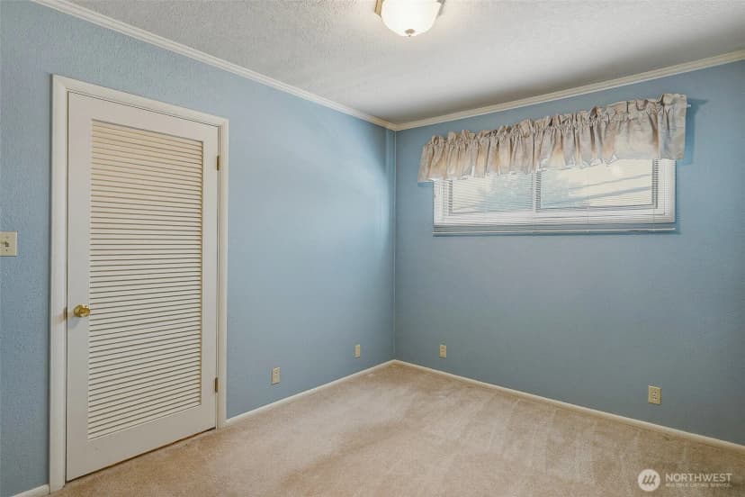 Property photo for 3242 36th Avenue W, Seattle photo 27