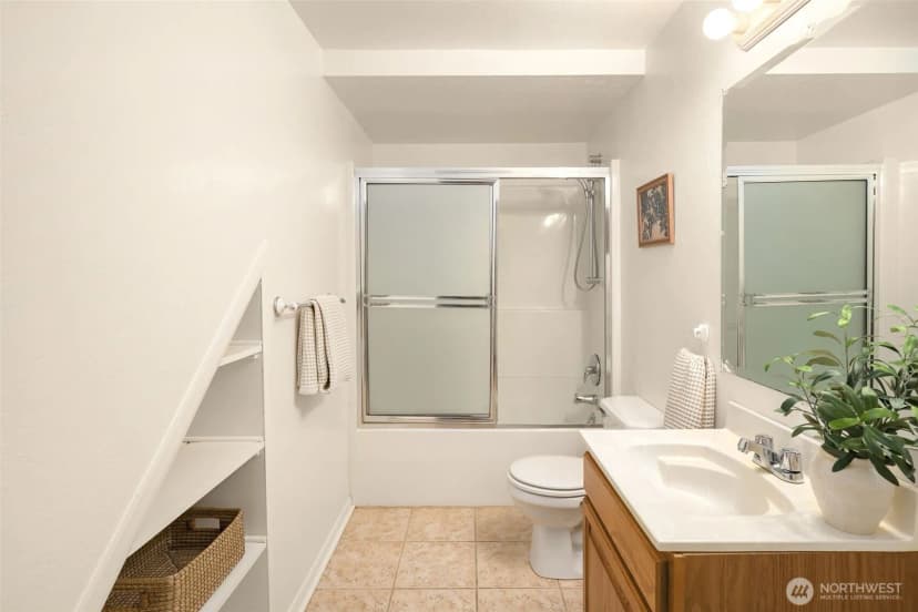 Property photo for 4333 32nd Avenue W, Seattle photo 19