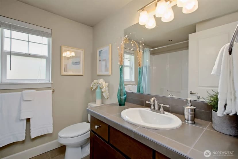 Property photo for 2707 Sw Sylvan Heights Drive, Seattle photo 25