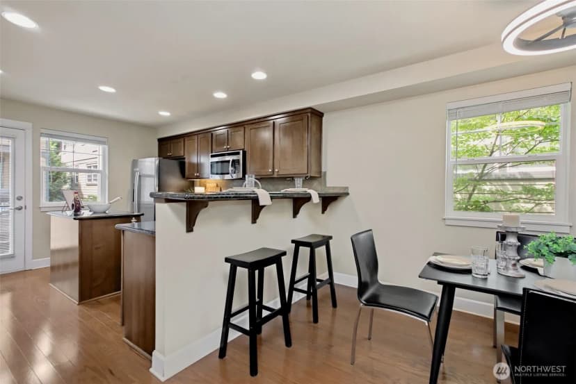 Property photo for 2707 Sw Sylvan Heights Drive, Seattle photo 10