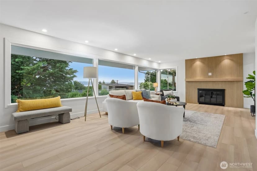 Property photo for 1318 Lake Washington Boulevard S, Seattle photo 5