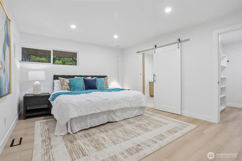 Property photo for 1318 Lake Washington Boulevard S, Seattle photo 12