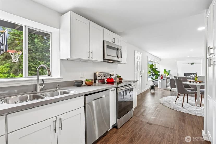Property photo for 1318 Lake Washington Boulevard S, Seattle photo 21