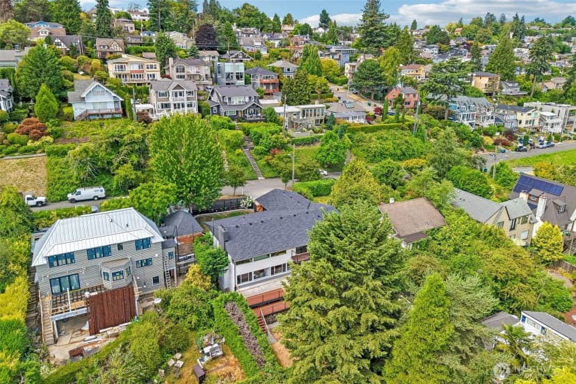 Property photo for 1318 Lake Washington Boulevard S, Seattle photo 31