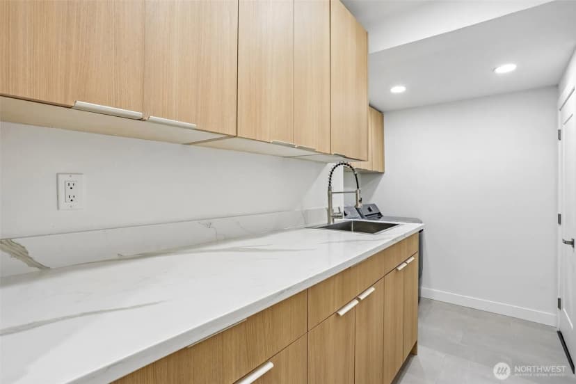Property photo for 1318 Lake Washington Boulevard S, Seattle photo 16