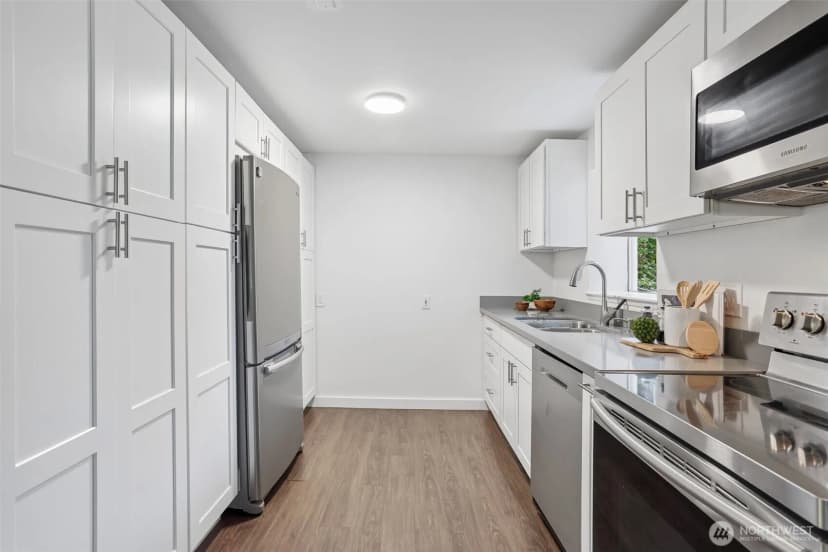 Property photo for 1318 Lake Washington Boulevard S, Seattle photo 22