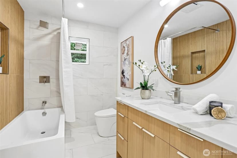 Property photo for 1318 Lake Washington Boulevard S, Seattle photo 17