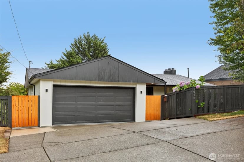 Property photo for 1318 Lake Washington Boulevard S, Seattle photo 28