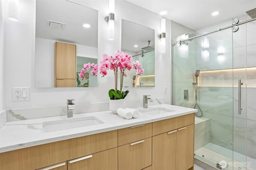 Property photo for 1318 Lake Washington Boulevard S, Seattle photo 13