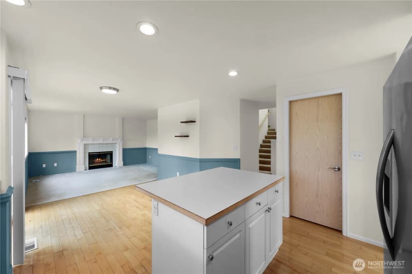 Property photo for 7015 76th Drive Ne, Marysville photo 15