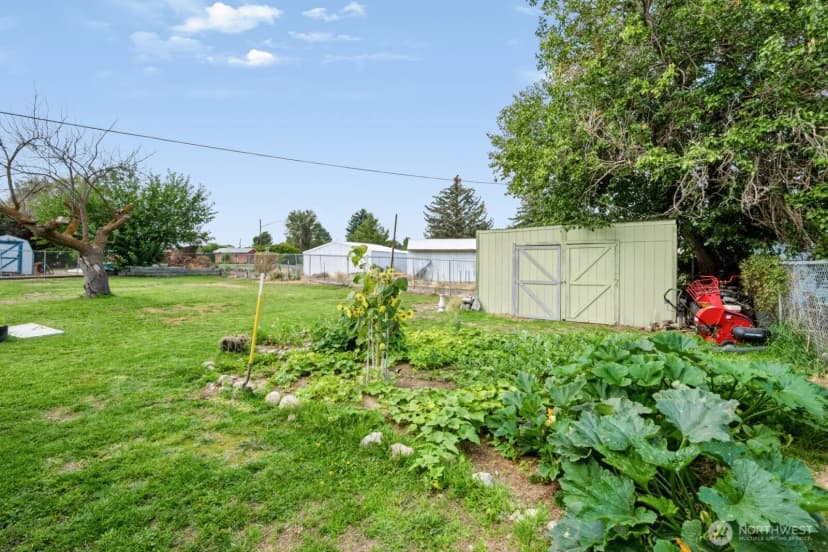 Property photo for 156 Warden Avenue Nw, Soap Lake photo 12