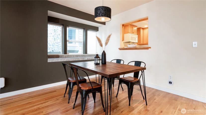 Property photo for 205 27th Avenue S #205, Seattle photo 13