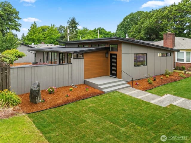 Property photo for 1745 23rd Avenue, Longview photo 2