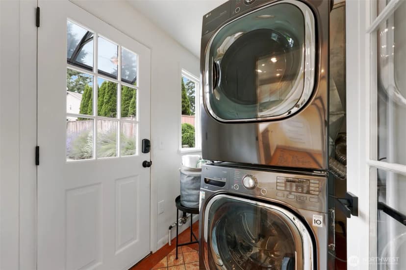 Property photo for 3006 Ne 133rd Street, Seattle photo 32