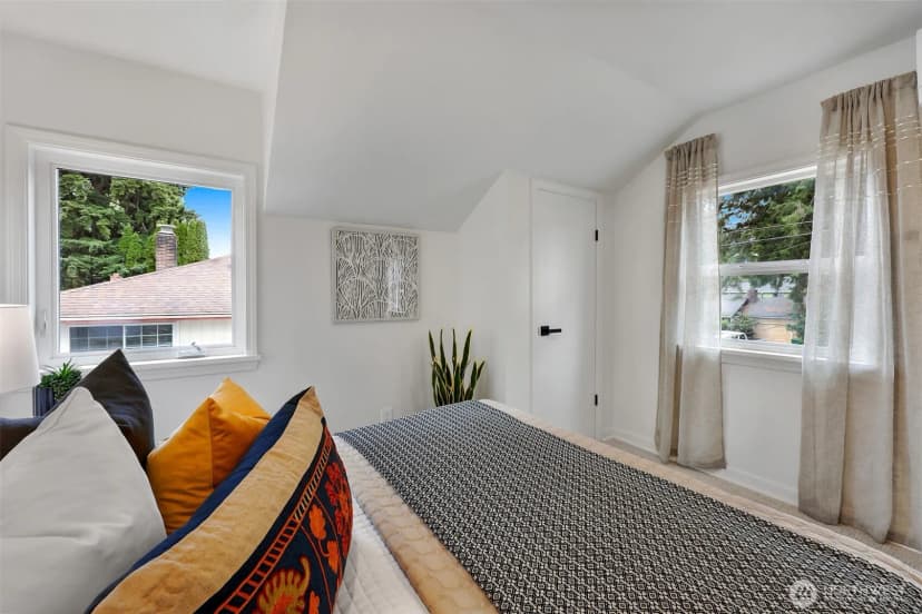 Property photo for 3006 Ne 133rd Street, Seattle photo 28