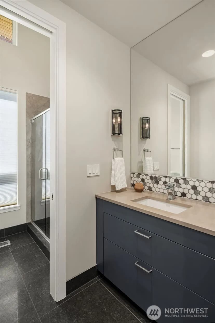 Property photo for 8270 Se 31st Street, Mercer Island photo 22