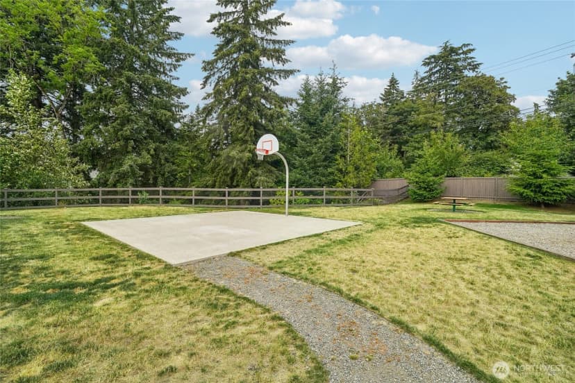 Property photo for 19395 139th Place Se, Renton photo 35