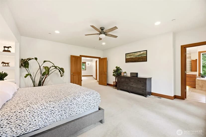 Property photo for 18603 E Spring Lake Drive Se, Renton photo 15
