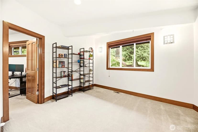 Property photo for 18603 E Spring Lake Drive Se, Renton photo 20