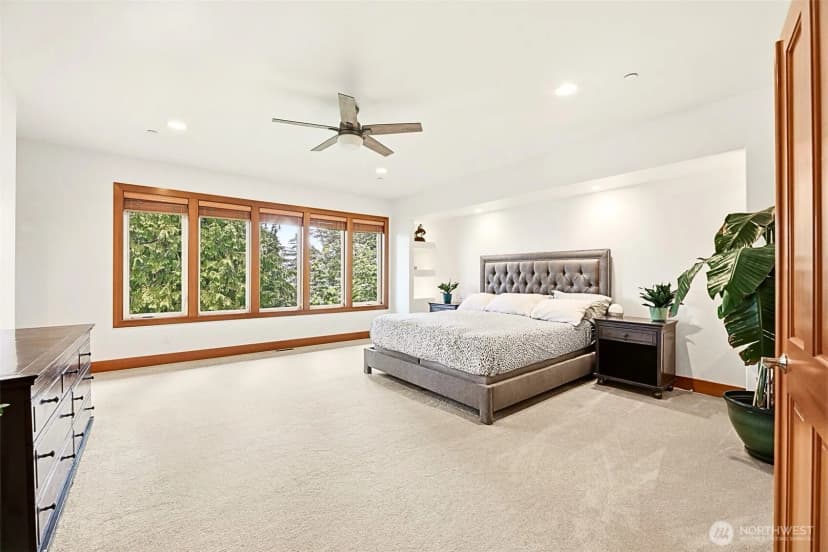 Property photo for 18603 E Spring Lake Drive Se, Renton photo 14