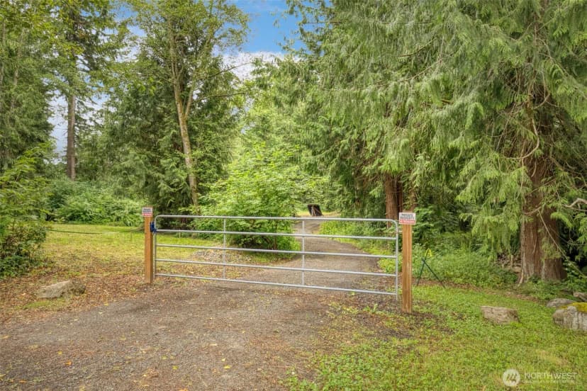 Property photo for 37841 Hansville Road Ne, Hansville photo 12