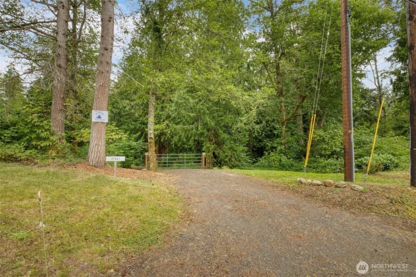 Property photo for 37841 Hansville Road Ne, Hansville photo 9
