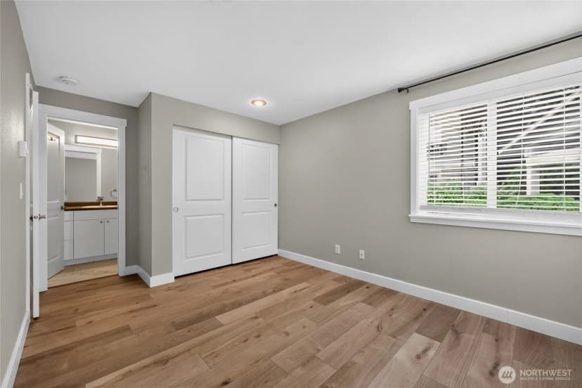 Property photo for 11313 Ne 128th Street #e104, Kirkland photo 23