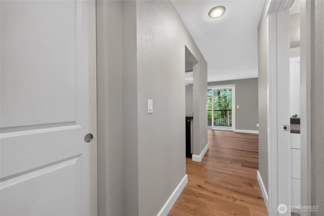 Property photo for 11313 Ne 128th Street #e104, Kirkland photo 4