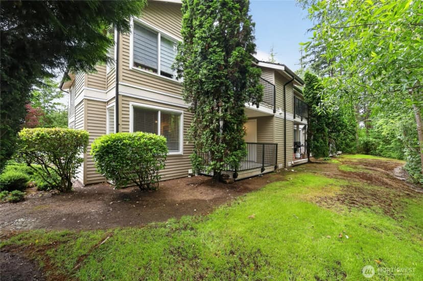Property photo for 11313 Ne 128th Street #e104, Kirkland photo 34