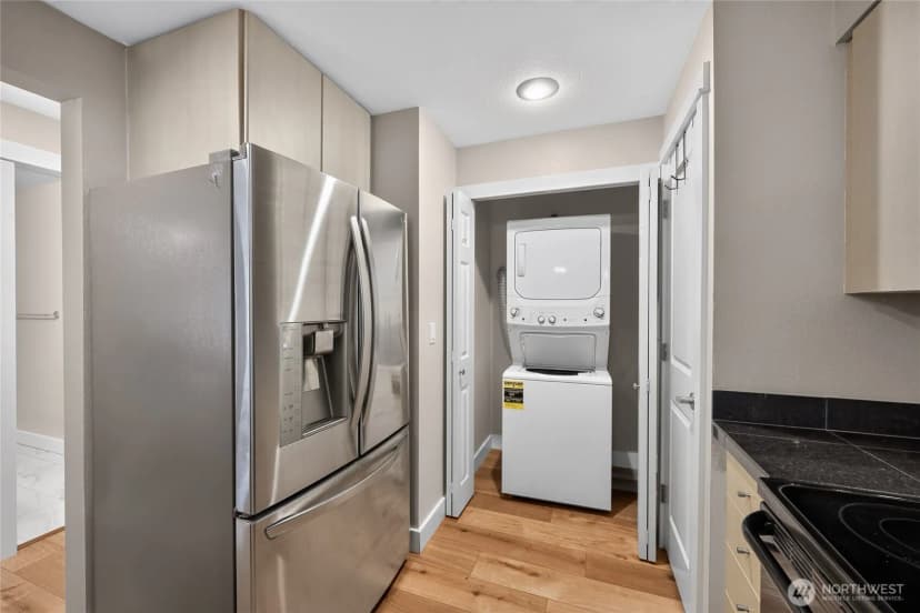 Property photo for 11313 Ne 128th Street #e104, Kirkland photo 19