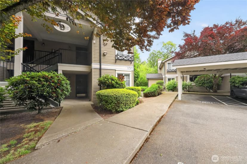 Property photo for 11313 Ne 128th Street #e104, Kirkland photo 29