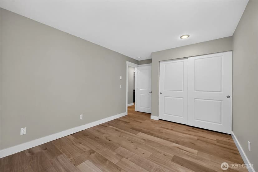 Property photo for 11313 Ne 128th Street #e104, Kirkland photo 25