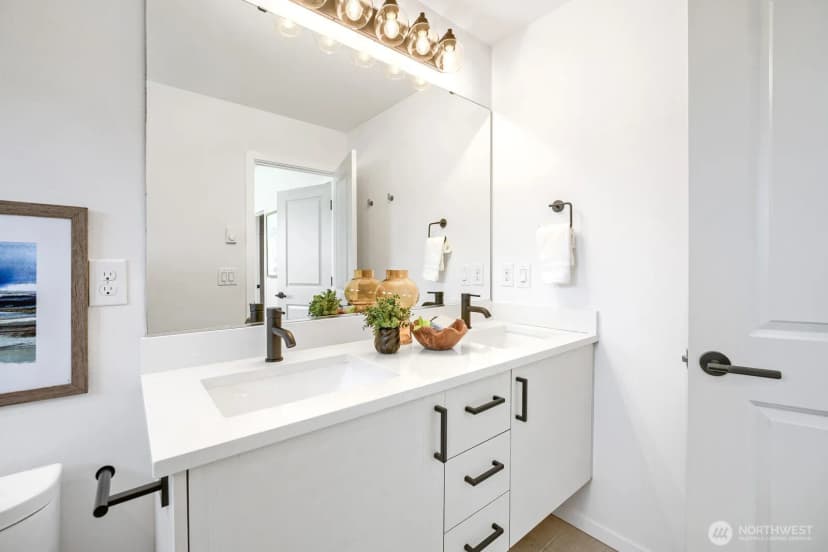 Property photo for 5206 Delridge Way Sw #b, Seattle photo 20