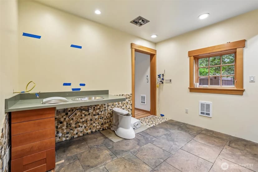 Property photo for 33010 Se 110th Street, Issaquah photo 17