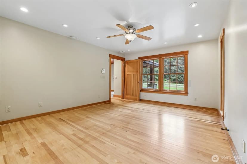 Property photo for 33010 Se 110th Street, Issaquah photo 15