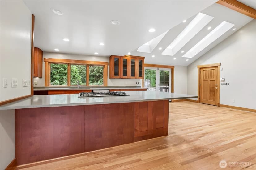 Property photo for 33010 Se 110th Street, Issaquah photo 8
