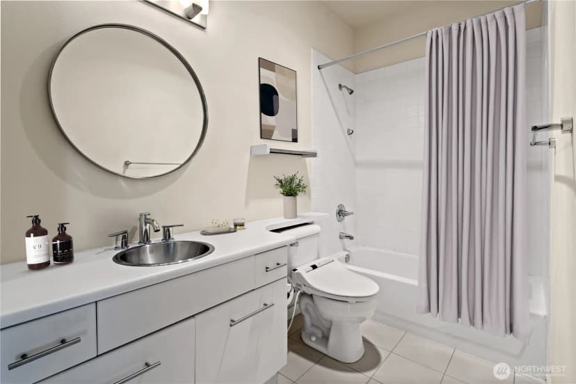 Property photo for 700 E Denny Way #603, Seattle photo 19