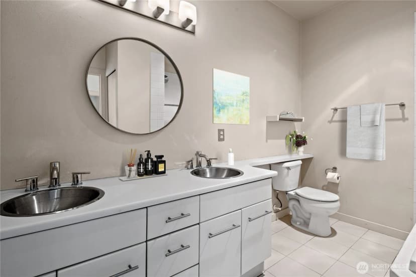 Property photo for 700 E Denny Way #603, Seattle photo 17