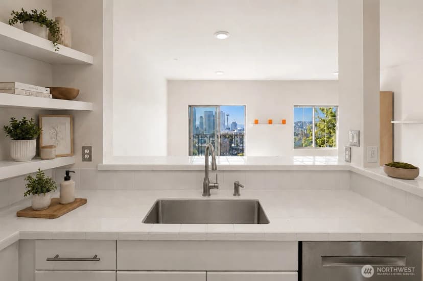 Property photo for 700 E Denny Way #603, Seattle photo 13